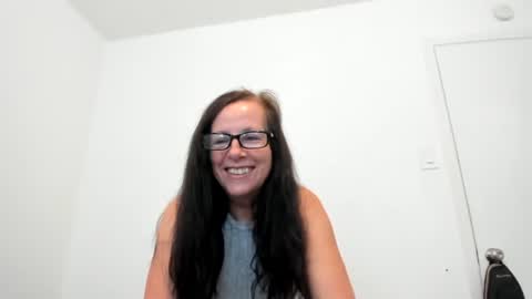 Snapshot of verysassypeachgoddess chatting on July 3, 2026, 1:17 pm verysassypeachgoddess online show from July 3, 2026, 1:17 pm