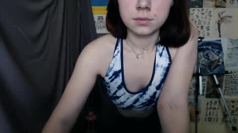 veryveryvery_shy online show from January 23, 2025, 9:50 am