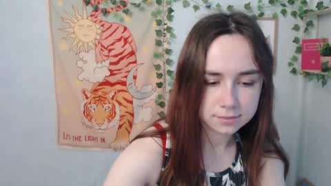 veryveryvery_shy online show from May 16, 2026, 5:37 am