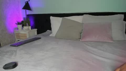 Sthefanny online show from February 22, 2026, 2:24 am