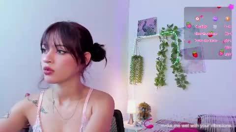 Snapshot of vexa_rosie chatting on June 27, 2026, 5:34 am hi im vexa online show from June 27, 2026, 5:34 am