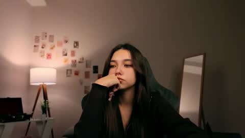 Rachel online show from November 30, 2025, 7:40 pm