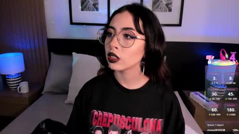 Snapshot of vi_anaya chatting on November 2, 2025, 11:34 am Anaya online show from November 2, 2025, 11:34 am