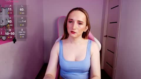 Snapshot of vi_luxxxy chatting on January 18, 2026, 2:04 am vi_luxxxy online show from January 18, 2026, 2:04 am