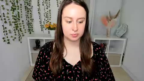 Snapshot of via_lattea_ chatting on June 28, 2026, 12:55 pm Camilla online show from June 28, 2026, 12:55 pm