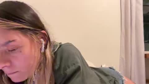 papichulo y mamichula online show from April 17, 2026, 12:13 am