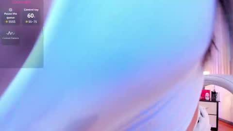 Ariana  online show from September 26, 2025, 10:47 pm