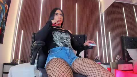 Snapshot of viannca__ chatting on June 7, 2026, 8:51 am Ariana online show from June 7, 2026, 8:51 am