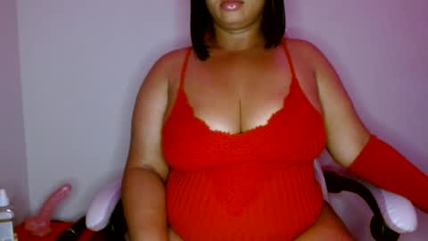 vibe_xxxo online show from June 15, 2026, 1:30 am
