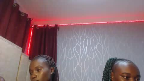 Vibrant online show from November 26, 2025, 4:52 pm