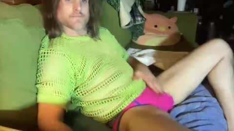 vibrantwhimsy online show from December 20, 2025, 11:39 am