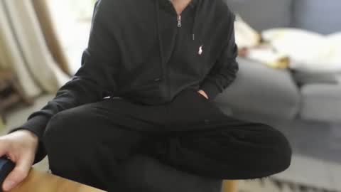 vic4tens online show from March 17, 2026, 10:29 am