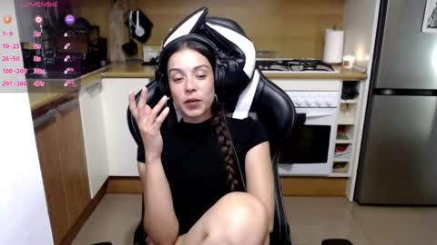Snapshot of vicahsade chatting on April 17, 2026, 8:34 pm Victoria S. Im still alive if you want a custom write me via tip note. For now this is the way online show from April 17, 2026, 8:34 pm