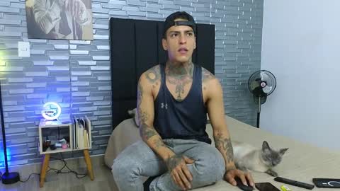 Victor cardenas online show from February 1, 2025, 9:19 pm