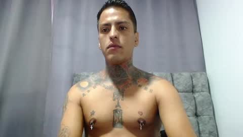 Snapshot of vicctorzc chatting on July 9, 2026, 9:19 pm Victor cardenas online show from July 9, 2026, 9:19 pm