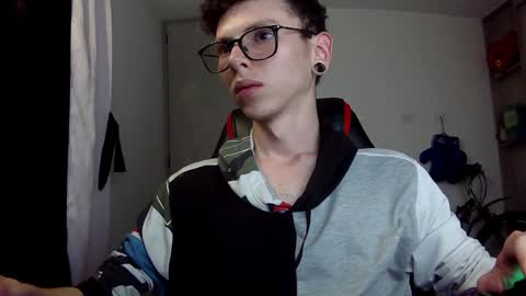 Snapshot of vicent_brais chatting on December 13, 2024, 8:41 am Vicent Brais online show from December 13, 2024, 8:41 am