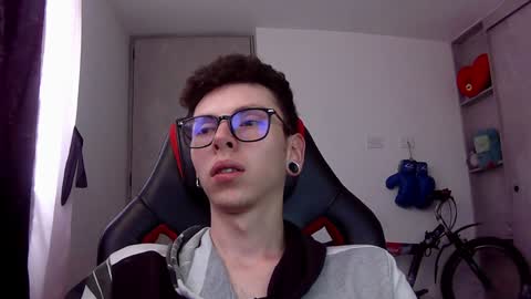 Snapshot of vicent_brais chatting on December 13, 2024, 11:45 am Vicent Brais online show from December 13, 2024, 11:45 am