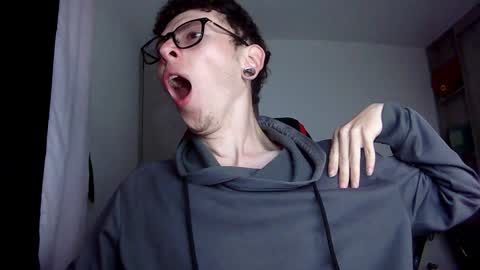 Snapshot of vicent_brais chatting on December 18, 2024, 2:42 am Vicent Brais online show from December 18, 2024, 2:42 am