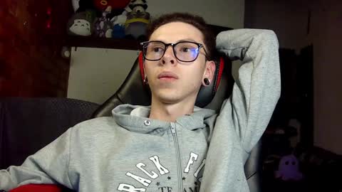 Snapshot of vicent_brais chatting on February 8, 2025, 1:43 am Vicent Brais online show from February 8, 2025, 1:43 am