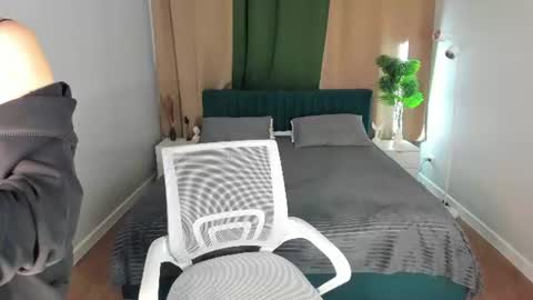 Snapshot of vicki_milles chatting on July 28, 2026, 3:21 pm vicki_milles online show from July 28, 2026, 3:21 pm