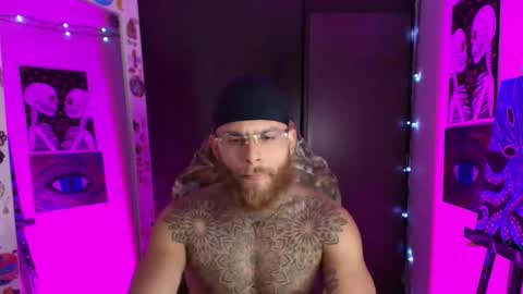 vickingcock7 online show from March 21, 2026, 10:31 am