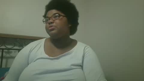 vickiryder56 online show from May 20, 2026, 4:07 am