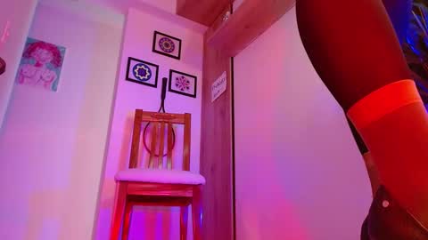 Vicky  online show from January 6, 2025, 7:24 pm