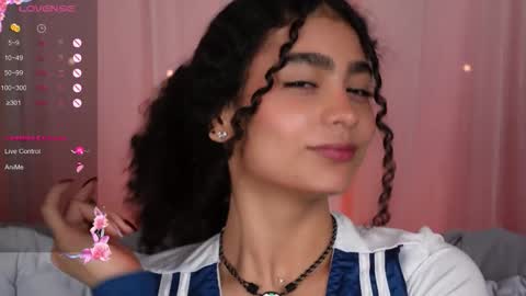 vicky_curly online show from October 4, 2025, 3:04 am