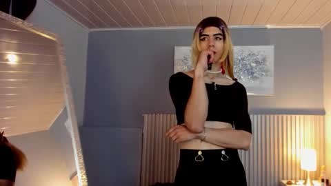 Snapshot of vicky_fant4sy chatting on January 7, 2026, 1:57 pm Vicky online show from January 7, 2026, 1:57 pm