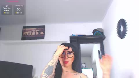 Vicky  online show from June 2, 2026, 11:12 am