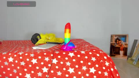 vicky manuela online show from April 9, 2026, 2:55 am