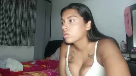 Snapshot of vickyhm22 chatting on September 9, 2025, 2:11 am vickyhm22 online show from September 9, 2025, 2:11 am