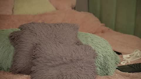 vickysecret96 online show from February 12, 2025, 9:11 pm