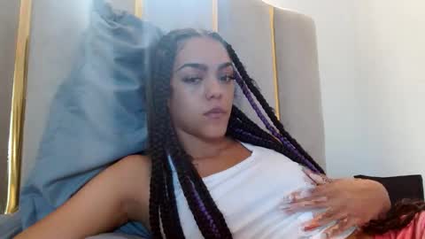 Goddess Victory  online show from April 17, 2026, 6:55 pm