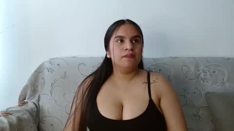 Snapshot of vicno_couple chatting on April 25, 2026, 6:38 pm david and emma online show from April 25, 2026, 6:38 pm