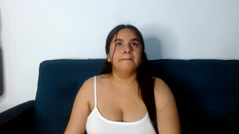 Snapshot of vicno_couple chatting on July 24, 2026, 10:13 am david and emma online show from July 24, 2026, 10:13 am