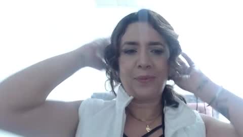 Snapshot of victoria25_meester chatting on June 10, 2026, 3:00 pm Hi guys Im victoria Be the one who can control me in PVT online show from June 10, 2026, 3:00 pm
