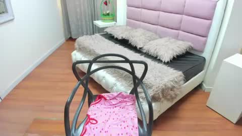 Snapshot of victoria__grey_ chatting on July 13, 2026, 8:11 pm Victoria grey online show from July 13, 2026, 8:11 pm