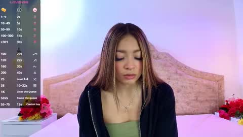 Snapshot of victoria_adams14 chatting on February 12, 2025, 11:51 am Victoria for you online show from February 12, 2025, 11:51 am