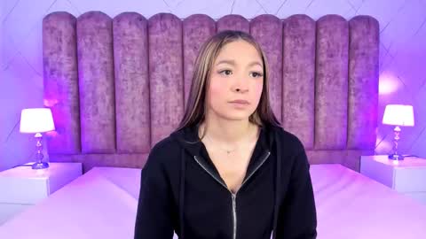 Snapshot of victoria_adams14 chatting on February 13, 2025, 11:50 am Victoria for you online show from February 13, 2025, 11:50 am