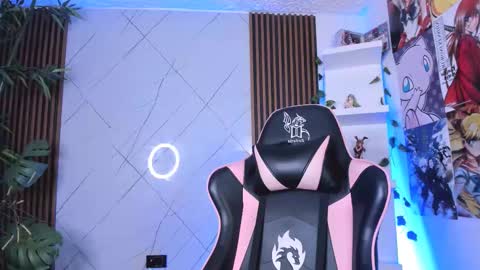 Snapshot of victoria_adams14 chatting on February 20, 2025, 12:25 pm Victoria for you online show from February 20, 2025, 12:25 pm