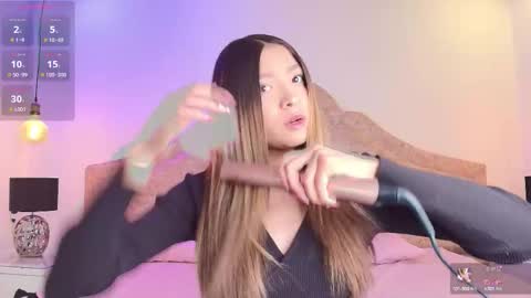 Snapshot of victoria_adams14 chatting on September 27, 2025, 4:17 am Victoria for you online show from September 27, 2025, 4:17 am