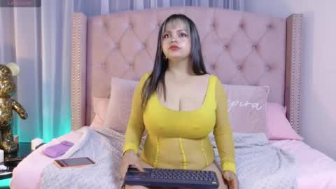 victoria_cherry_ online show from November 15, 2025, 11:40 am