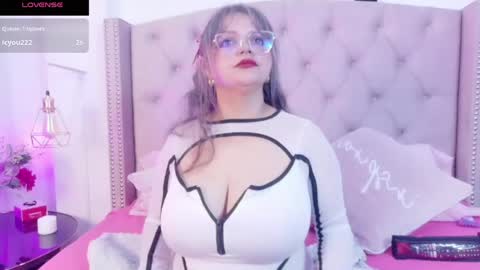 Snapshot of victoria_cherry_ chatting on May 14, 2026, 11:39 am victoria_cherry_ online show from May 14, 2026, 11:39 am
