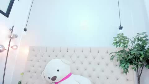 Victoria online show from March 5, 2026, 10:17 pm