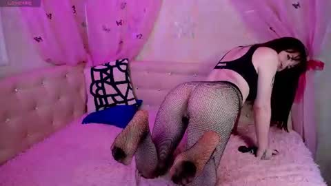 Snapshot of victoria_ecstasy chatting on June 13, 2026, 2:04 pm victoria_ecstasy online show from June 13, 2026, 2:04 pm
