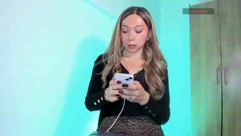 Snapshot of victoria_qq chatting on June 6, 2026, 9:08 pm D A N I online show from June 6, 2026, 9:08 pm