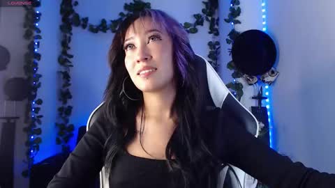 Victoria  online show from November 20, 2025, 6:02 am