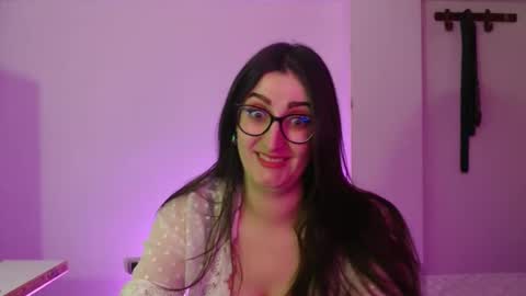 Victoria online show from January 14, 2026, 8:47 pm