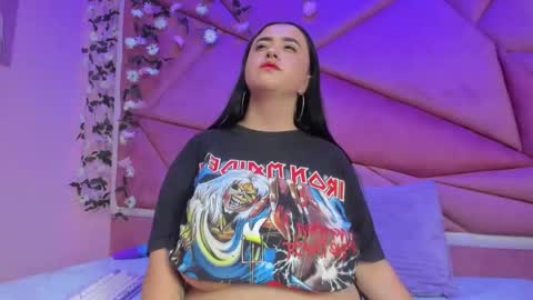 Victoria online show from November 28, 2025, 10:45 pm